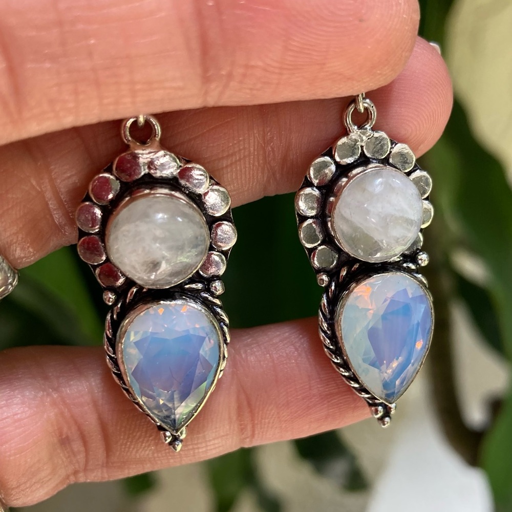 925 sterling silver Overlay moonstones & iridescent opalite dangly boho earrings - Picture 5 of 12